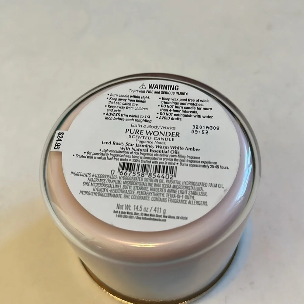 NWT Bath & Body Works Pure Wonder Candle